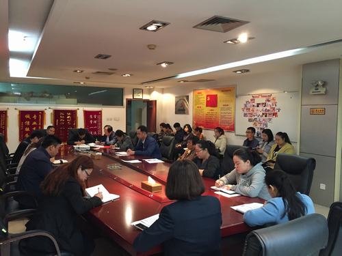 礦建二公司第一時間傳達貫徹建設(shè)集團干部大會精神