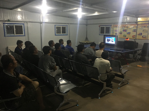 冬季施工鏖戰(zhàn)急，防寒措施保安全