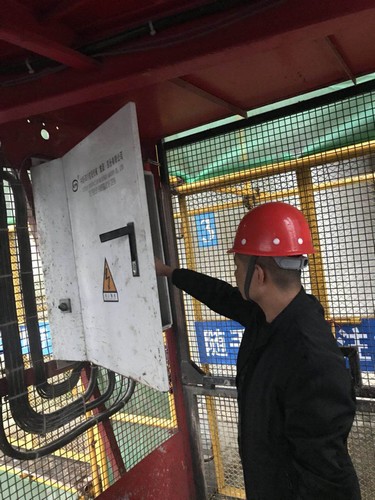 陜煤建設(shè)銅煤公司安全管理三把鎖為“百日安全”護(hù)航保駕