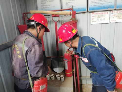 陜煤建設(shè)礦建二公司“真槍實彈”開展“百日安全”活動