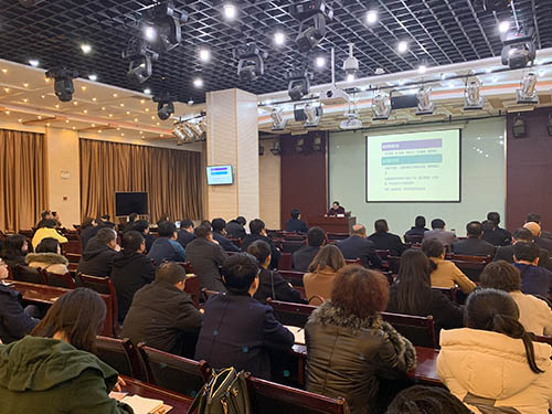 建設(shè)集團(tuán)舉辦“以案講管理”專(zhuān)題法律培訓(xùn)