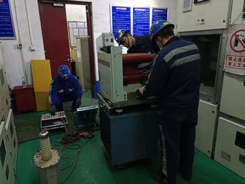 陜煤建設(shè)洗選煤運(yùn)營分公司洗煤廠積極開展電氣設(shè)備預(yù)防性試驗(yàn)及設(shè)備檢修工作