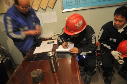 陜煤建設(shè)掘進(jìn)公司：突擊查帶班 靈巧出擊糾風(fēng)肅紀(jì)