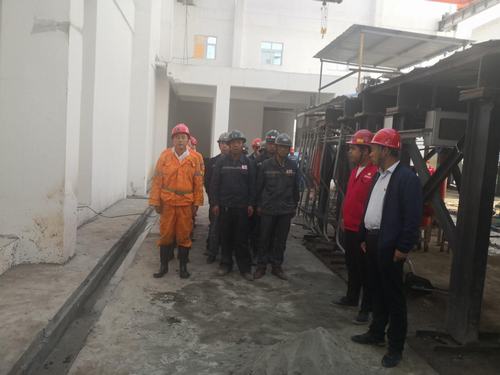 陜煤建設(shè)礦建二公司冶坪項(xiàng)目部開(kāi)展雨季“三防”聯(lián)合應(yīng)急演練