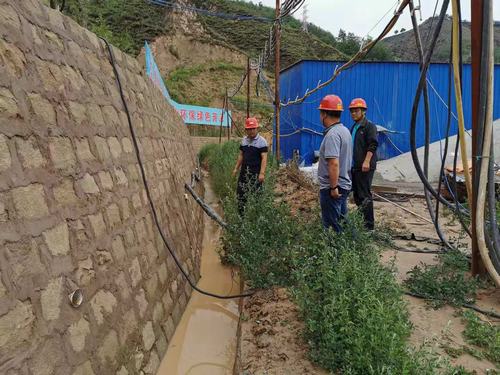 陜煤建設(shè)礦建二公司車村項目部經(jīng)受雷暴天氣考驗