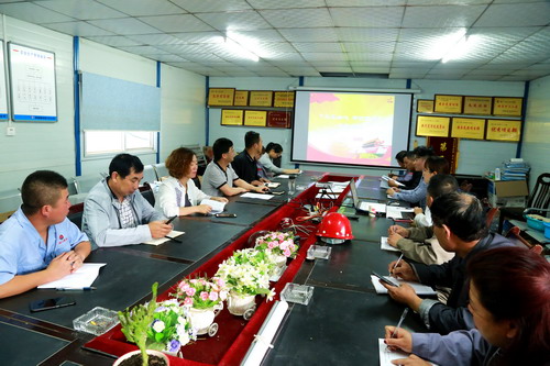 陜煤建設銅川公司開展“不忘初心，牢記使命”主題黨課