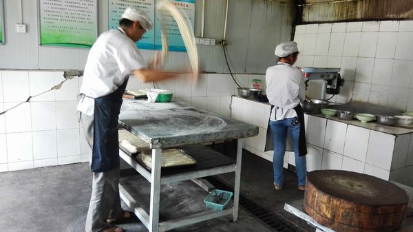 陜煤建設(shè)掘進(jìn)公司：守護(hù)舌尖讓入冬員工吃好穿暖