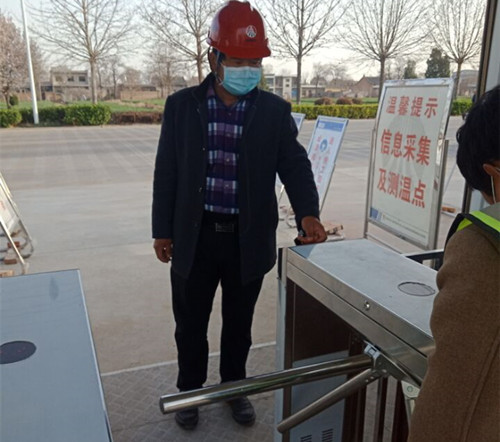 天工公司中儲(chǔ)糧項(xiàng)目部落實(shí)實(shí)名制開(kāi)啟智能化信息化進(jìn)程