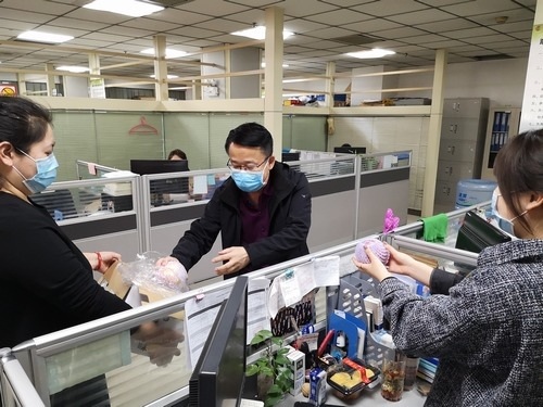 “蘋(píng)蘋(píng)”安安，陜煤建設(shè)路橋分公司戰(zhàn)“疫”有溫度