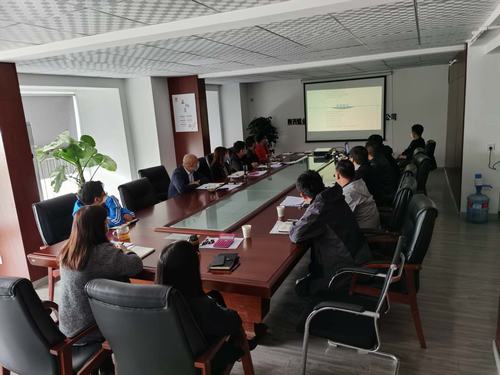 凝聚干勁促發(fā)展，改進(jìn)作風(fēng)勇?lián)?dāng)