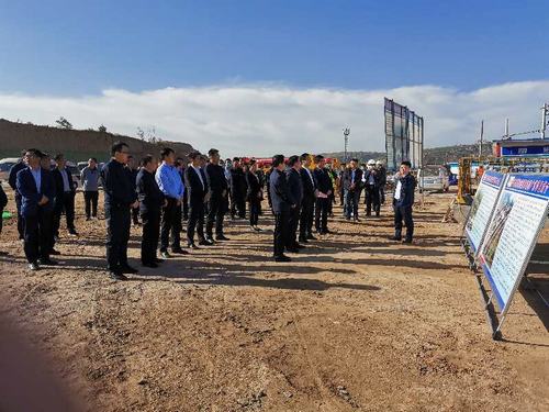 彬州市市長(zhǎng)王宏志蒞臨銀西高鐵站前廣場(chǎng)項(xiàng)目實(shí)地傳達(dá)習(xí)近平總書記來(lái)陜視察重要指示精神