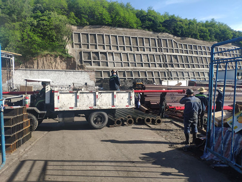 陜煤建設(shè)機電安裝公司建莊項目部四部膠帶機更換通過驗收