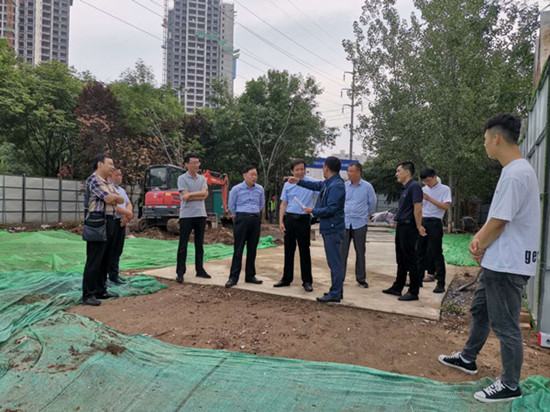 咸陽市項(xiàng)目促進(jìn)委員會(huì)一行調(diào)研智慧泊車公司項(xiàng)目