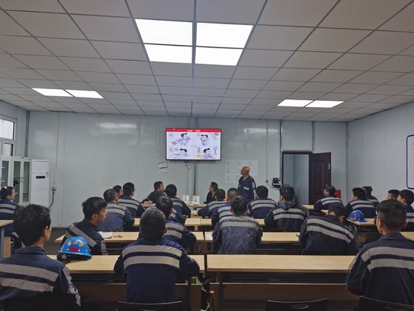 陜煤建設(shè)洗選煤運營公司:“大戲”連軸 安全管理工作有看頭