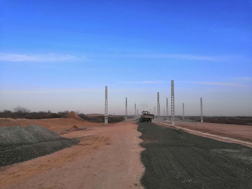 陜煤建設(shè)路橋分公司靖神鐵路大干快進正當(dāng)時