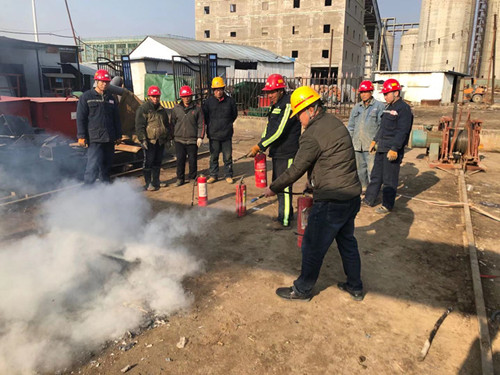 陜煤建設(shè)機(jī)電安裝公司消防演練鳴警鐘