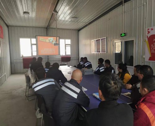 陜煤建設(shè)洗選煤運(yùn)營(yíng)公司安裝第五項(xiàng)目部：讓悲劇不再重演 警示教育記心間