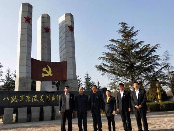 陜煤建設(shè)韓城分公司土建九項(xiàng)目部開展“宣講黨的十九屆五中全會 傳承東渡精神”主題黨日活動