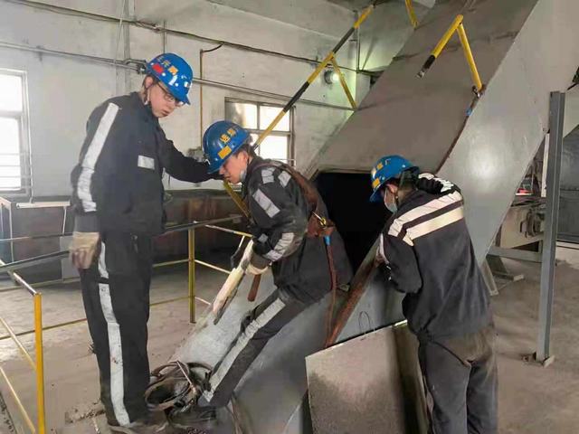 陜煤建設洗選煤運營公司紅柳林洗煤廠項目部：打響春季設備檢修攻堅戰(zhàn)