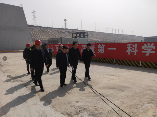 咸陽市紀(jì)委書記張海文蒞臨銀西高鐵彬州東站前廣場項(xiàng)目檢查指導(dǎo)工作