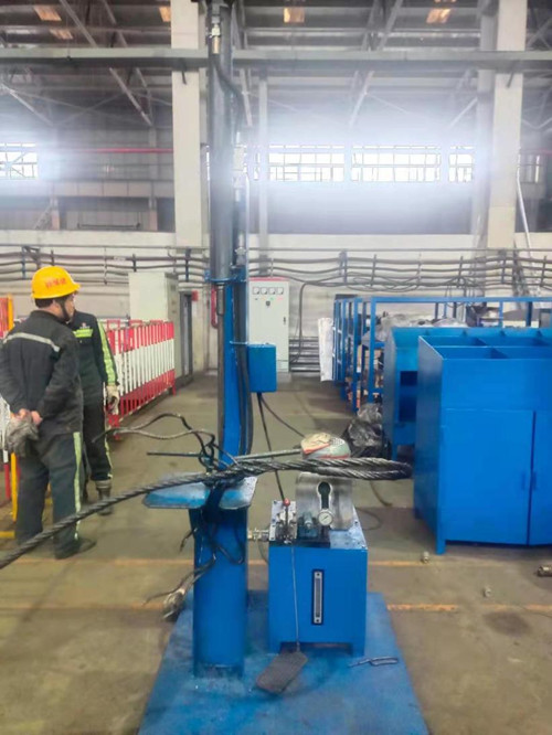 陜煤建設(shè)機(jī)電安裝公司彬長項(xiàng)目部“五小發(fā)明”提效率