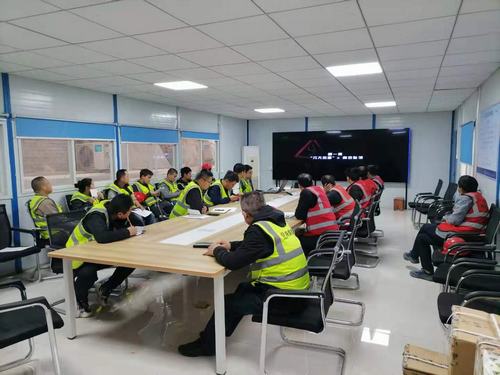 陜煤建設(shè)銅煤公司基層項(xiàng)目部加快搭建安全信息化數(shù)字平臺(tái)不斷提升安全管理能力