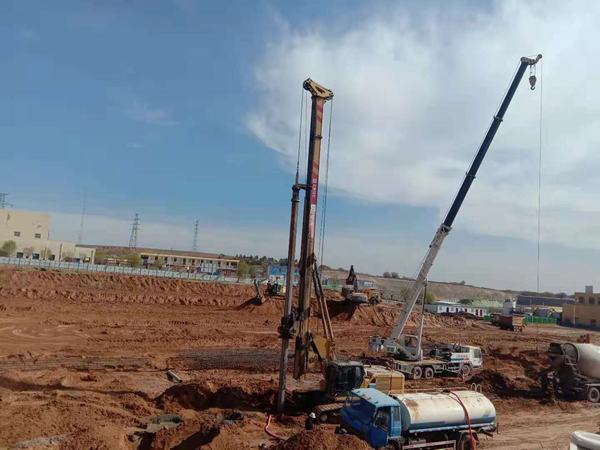 陜煤建設(shè)韓城分公司土建九項目部多聚并措高效優(yōu)質(zhì)推進工程施工進度