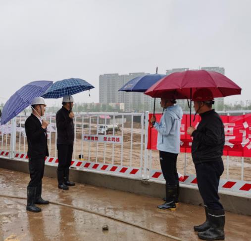 陜煤建設空港新城項目部“防汛”、“趕工”正當時