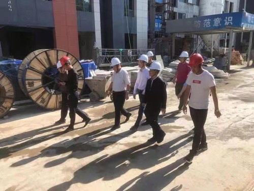 陜煤集團副總工程師廖文訪深入藍山水岸項目檢查指導(dǎo)工作