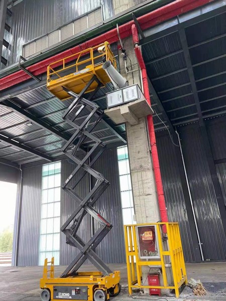 陜煤建設(shè)韓城分公司安裝六項目部攻堅克難順利完成府谷郭家灣集運站儲煤棚后續(xù)工程