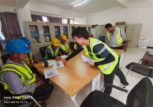 陜煤建設(shè)咸陽(yáng)分公司各項(xiàng)目部開(kāi)展“安全咨詢(xún)?nèi)铡被顒?dòng)