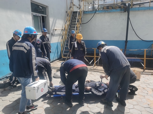 陜煤建設(shè)洗選煤運(yùn)營(yíng)公司紅柳林洗煤廠項(xiàng)目部：開展“雨季三防”應(yīng)急救援演練