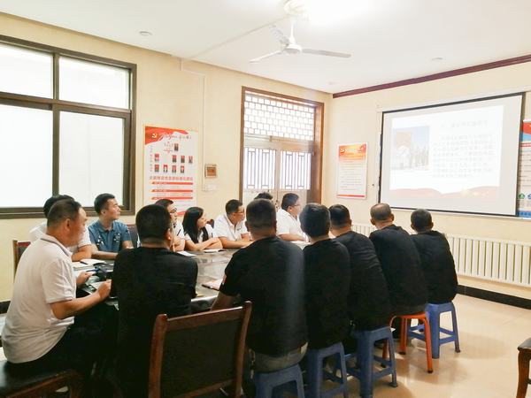 陜煤建設(shè)韓城分公司土建四項(xiàng)目部開(kāi)展“迎八一 學(xué)黨史 憶初心”主題黨日活動(dòng)