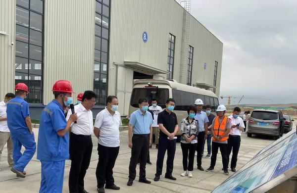 陜西省人大財(cái)經(jīng)委主任委員、財(cái)經(jīng)工委主任李健一行蒞臨榆林市杭蕭綠色鋼結(jié)構(gòu)產(chǎn)業(yè)制造基地項(xiàng)目調(diào)研指導(dǎo)