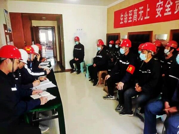 陜煤建設(shè)澄合分公司第一機電安裝隊：黨員帶頭管好安全“責任田”
