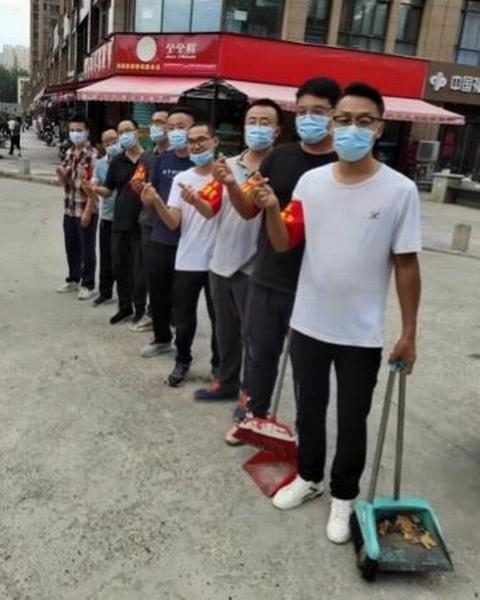 陜煤建設(shè)新城公司開展“迎十四運(yùn) 創(chuàng)文明城”志愿者活動(dòng)