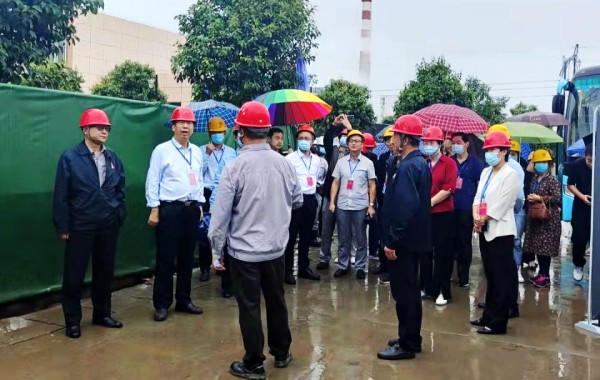 渭南市華州區(qū)政協(xié)主席王強國一行深入陜煤建設渭南分公司華縣站神渭管道輸煤項目調(diào)研指導工作