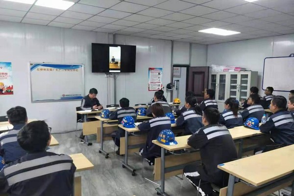 陜煤建設(shè)洗選煤運(yùn)營(yíng)公司第三項(xiàng)目部：創(chuàng)新班前會(huì)模式，筑牢安全“第一道防線”