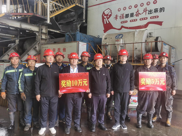 陜煤建設機電安裝公司以優(yōu)異施工業(yè)績獻禮國慶