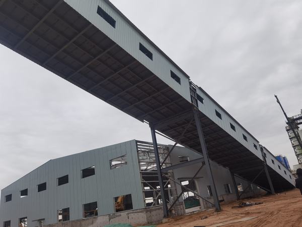 陜煤建設榆林公司神木電石續(xù)建項目順利完成鋼構1#棧橋吊裝任務