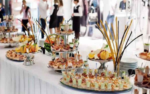 建設(shè)集團大秦置業(yè)公司：龍灣水境項目暖場活動溫情又暖心