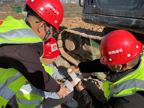 陜煤建設(shè)路橋分公司：應(yīng)急演練“打頭陣”，安全防線不松懈