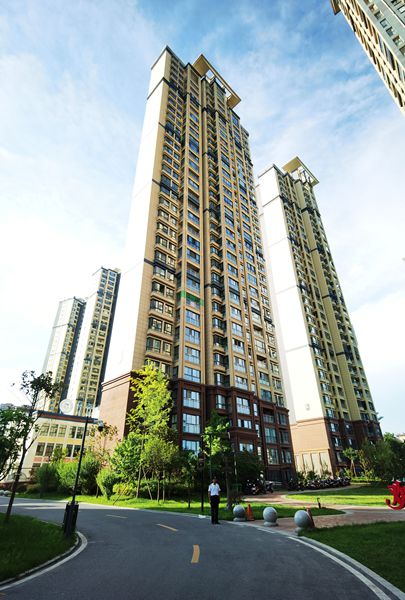 建設(shè)集團(tuán)大秦置業(yè)公司：龍灣水境項目成為《安康市物業(yè)服務(wù)與管理條例》首批試點單位