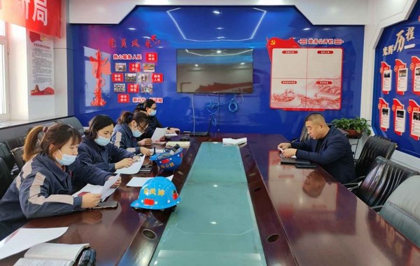 陜煤建設(shè)洗選煤運(yùn)營公司紅柳林洗煤廠項(xiàng)目部：“靚”化庫房環(huán)境，“敲”好盈余算盤