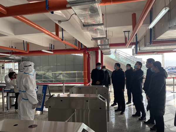 彬州市委書(shū)記王宏志、市長(zhǎng)陳加寶一行蒞臨銀西高鐵彬州東站前廣場(chǎng)項(xiàng)目指導(dǎo)疫情防控工作