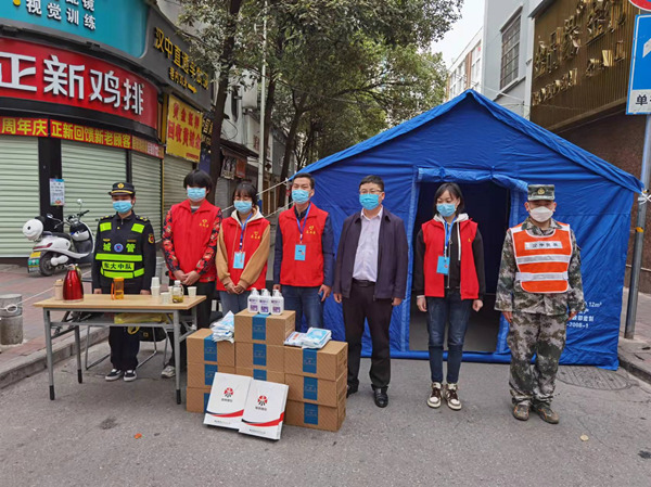 “疫”不容辭 “疫”路有你