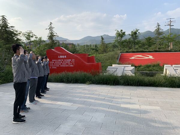 陜煤建設澄合分公司各基層單位開展紅色尋訪豐富主題黨日活動