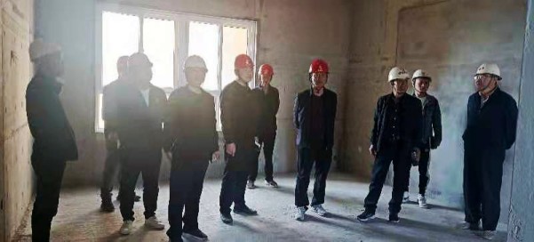 陜煤建設(shè)渭南分公司承建的渭南市臨渭區(qū)二院片區(qū)棚戶區(qū)改造項(xiàng)目9#、10#樓工程順利通過(guò)分戶驗(yàn)收