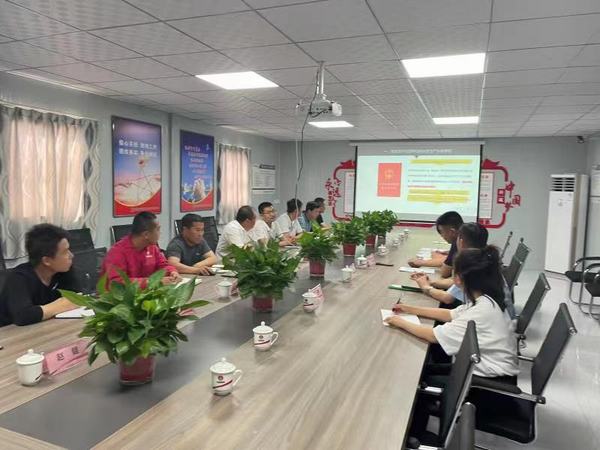 陜煤建設(shè)礦建二公司“安全生產(chǎn)月”落實責任“講安全”