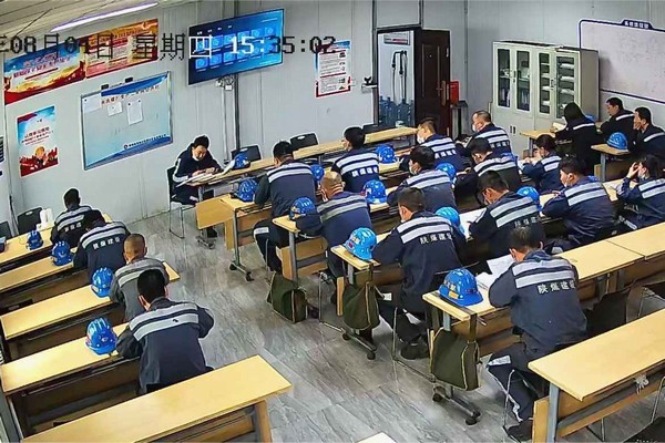 陜煤建設(shè)洗選煤運(yùn)營(yíng)公司：下好班前“先手棋” 系牢安全生產(chǎn)第一?！翱圩印?></div>
                                <div   id=